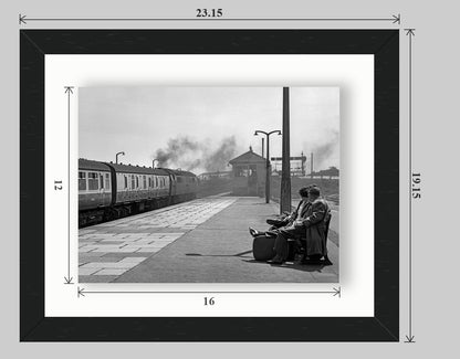 Western Clag at Par - 20x16 float-frame preview